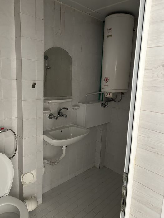 Дава се под наем Двустаен апартамент в Шумен, 2-ри корпус - 68 кв.м за 408 € - Снимка #7