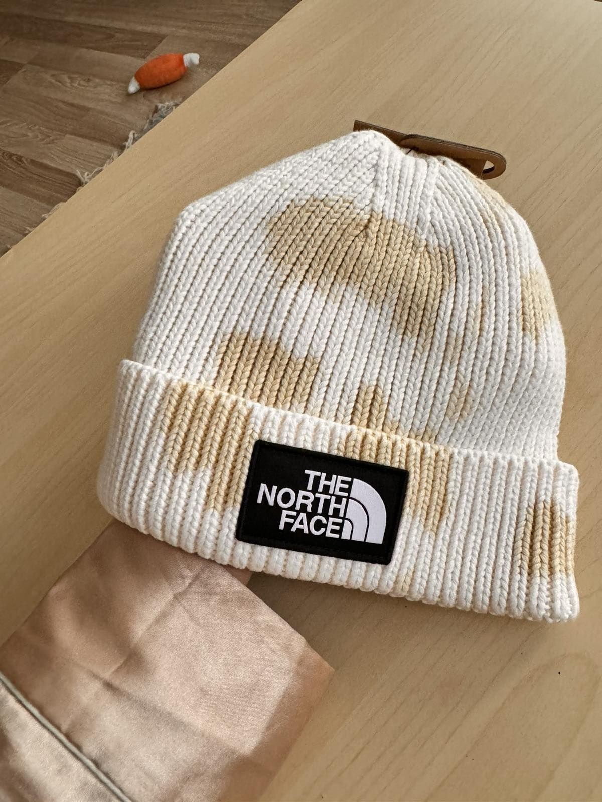North Face Зимна Шапка