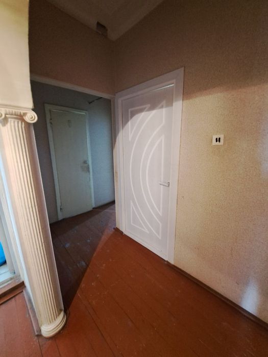 Квартира в Ахунбабаевском массиве , за каналом Лаззат