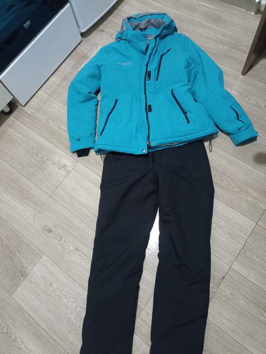 Горнолыжный костюм