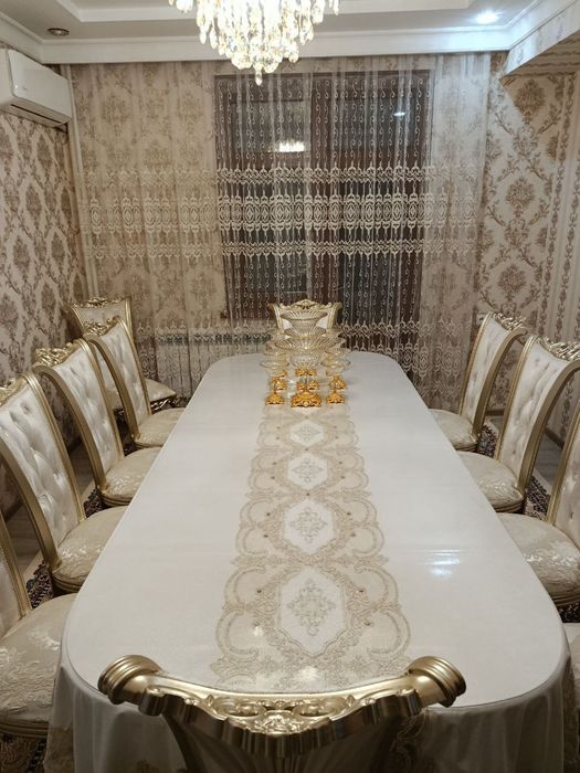 Продаются стол стулья 12