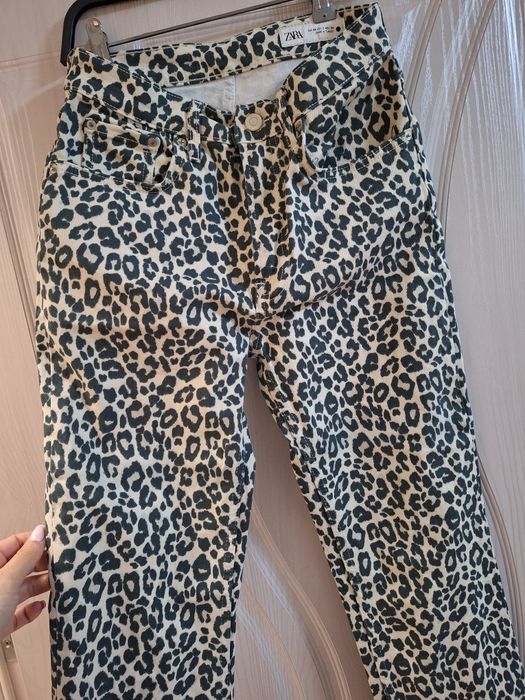 Леопардови дънки Zara