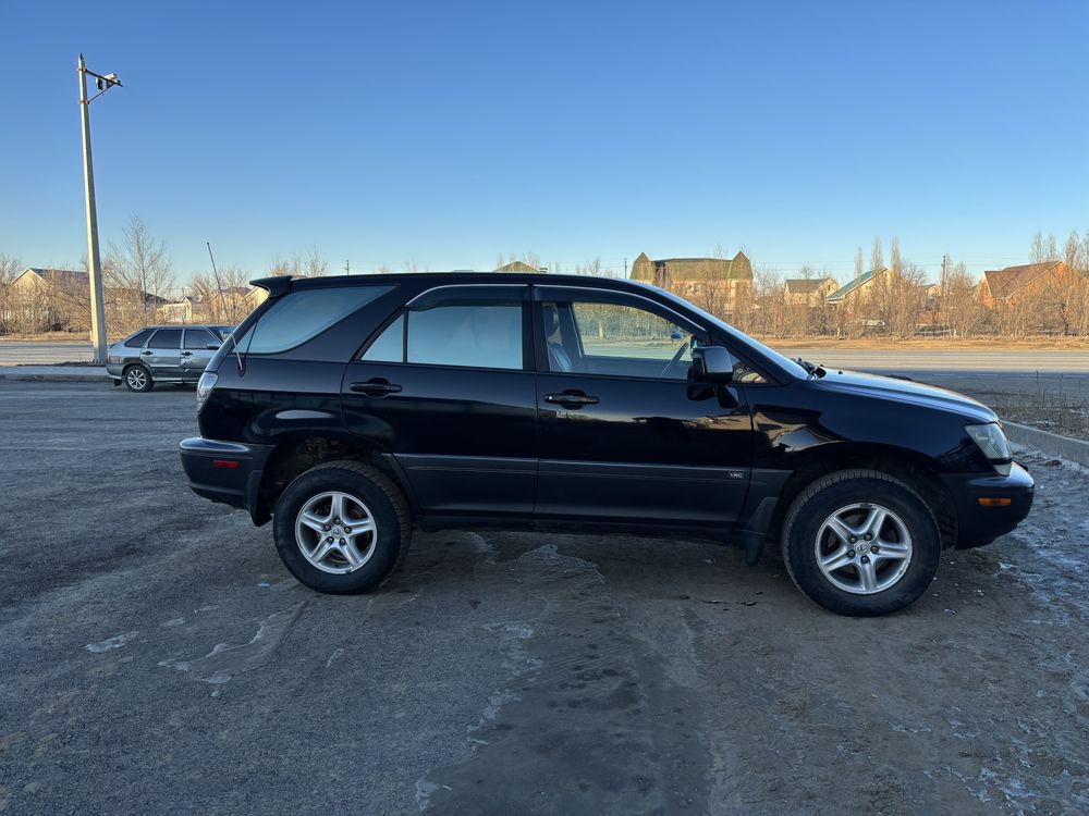 Продам Lexus RX 300