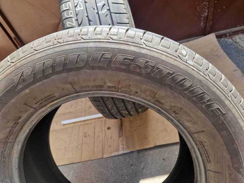 2 Bridgestone R18 265/60
летни гуми 
DOT2317