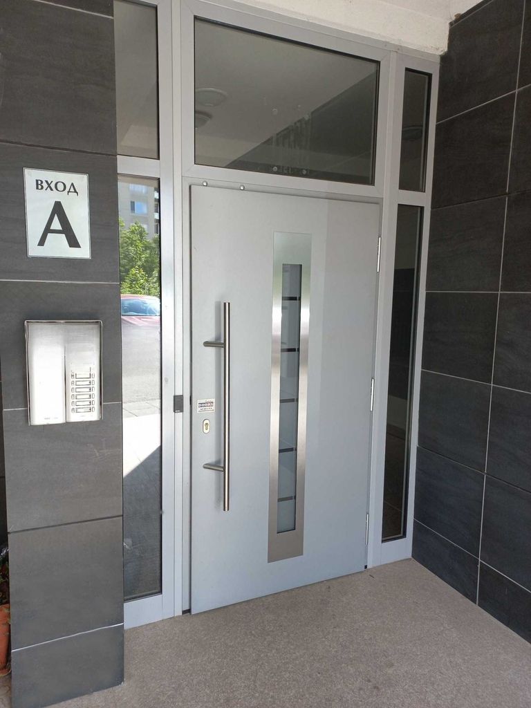 Дава се под наем Тристаен апартамент в София, Младост 1А - 98 кв.м за 1000 € - Снимка #10