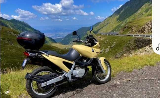 Vând motocicleta BMW F650