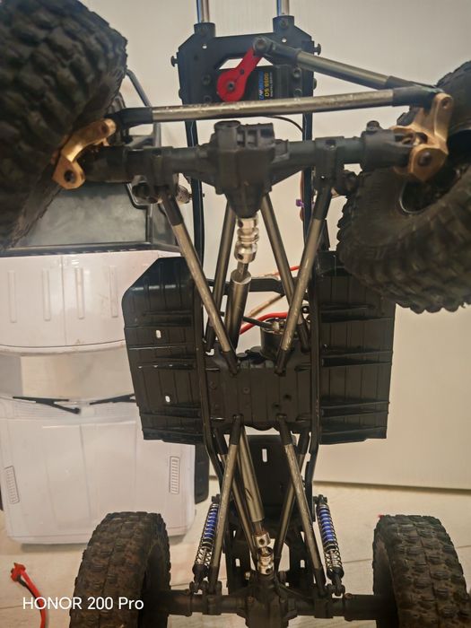 Rc/Рц scx10 2 катерач