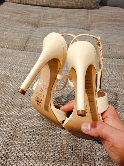 Sandale cu toc Epica