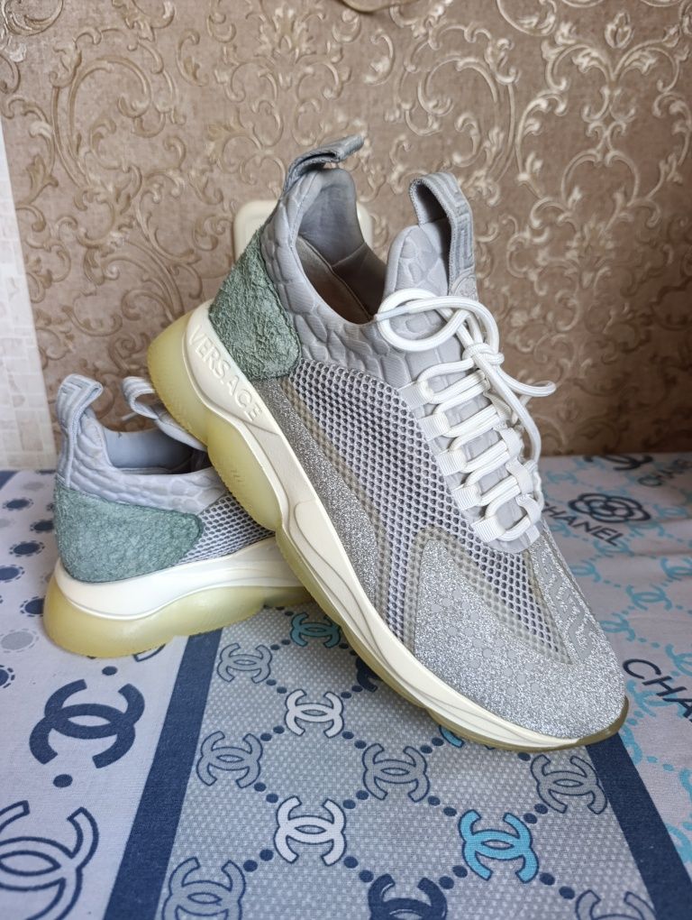 Кроссовки оригинал
