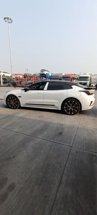 Zeekr 001 ultra restyling 2026