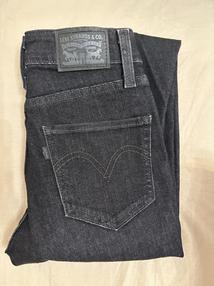 Levi’s jeans (джинцы)