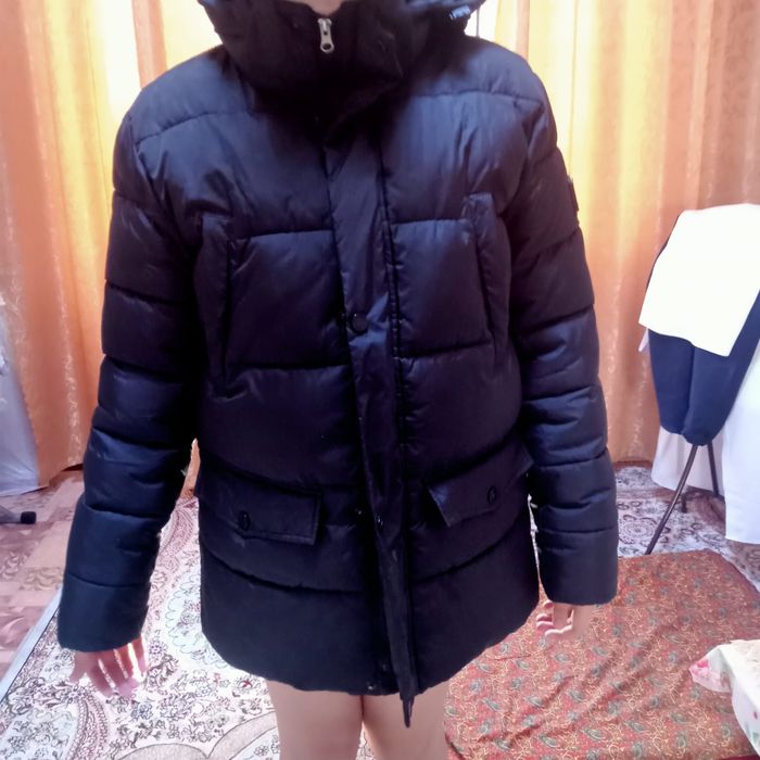 Продам зимнюю куртку на мальчика