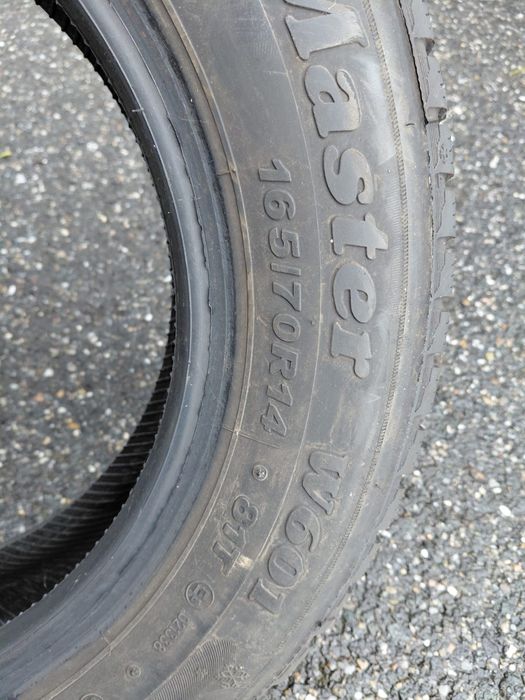 Vand 2 cauciucuri  165/70/R14