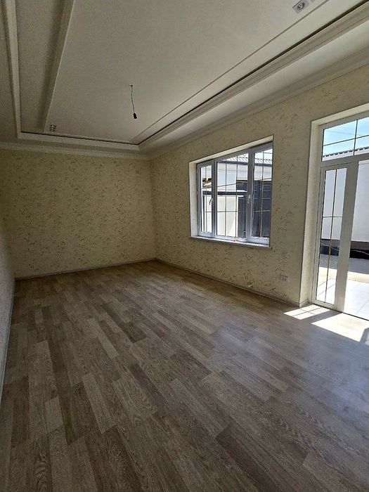 Корзинка ва метро якинида, Арзон нархга, 2 сотихли ер  5 хона ,янги уй