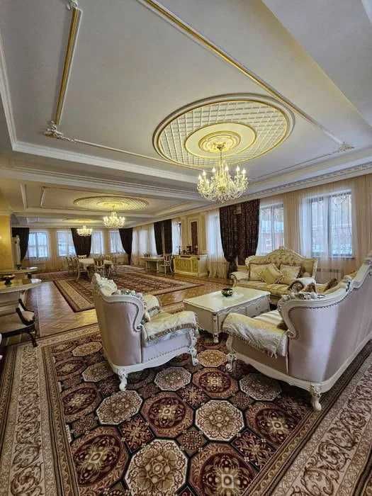 Глинка | Айбек 13-комнат 10,5-соток 658 м2 [ДМ-023]