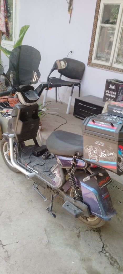 Elektro skuter 72
