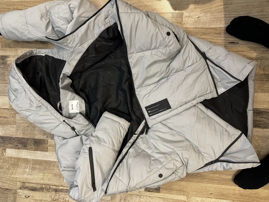 Зимна парка Bershka. L
