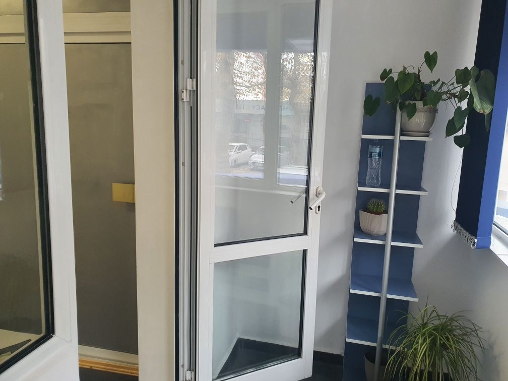 Дава се под наем Офис в Варна, Базар Левски - 9 кв.м за 127.5 € - Снимка #6