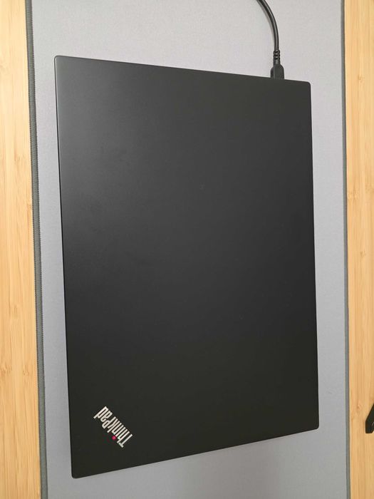 Лаптоп Lenovo ThinkPad T14s