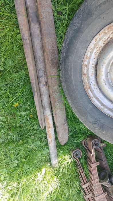 Vând furcii buldoexcavator