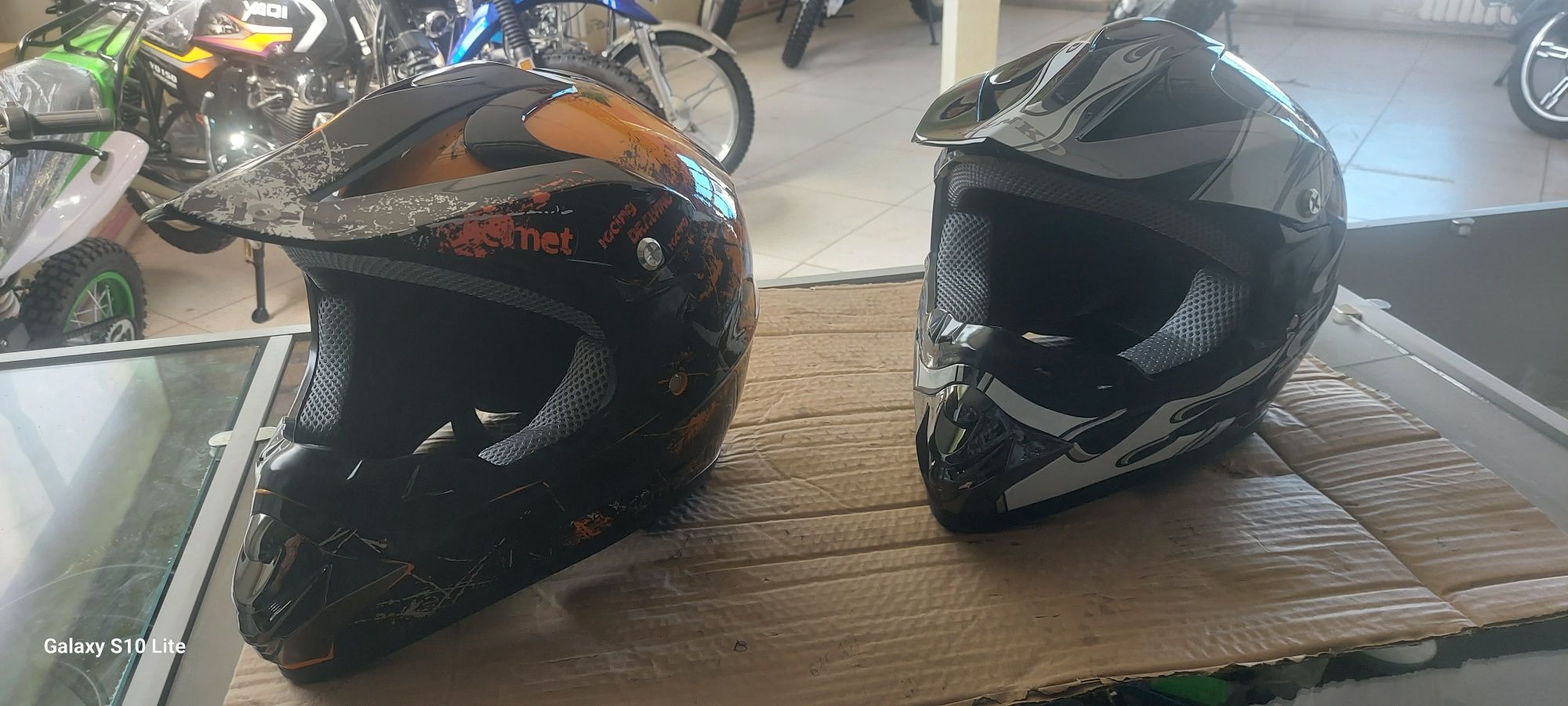 Шлема для мотоциклов