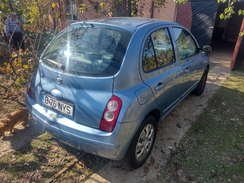 Vând Nissan Micra.