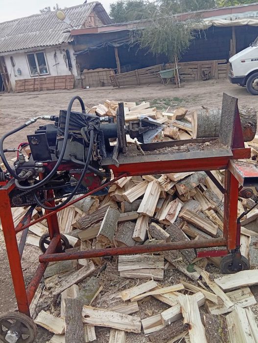 De vânzare spărgător de lemne