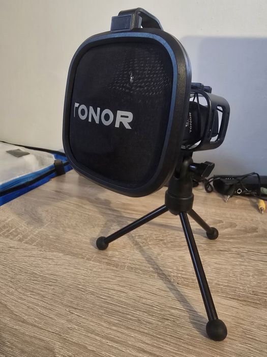 Microfon USB Tonor TC30, tip cardioid, condensator, cu suport și filtr