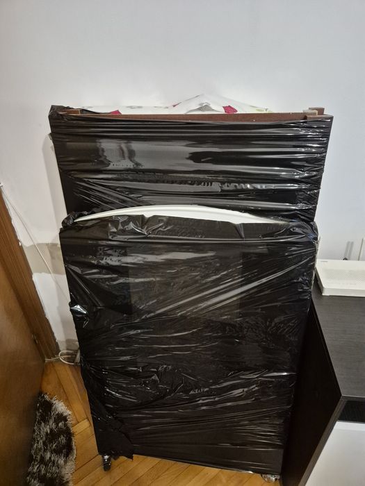 Patut bebe, din lemn,KLUPS SAFARI, model cu girafa