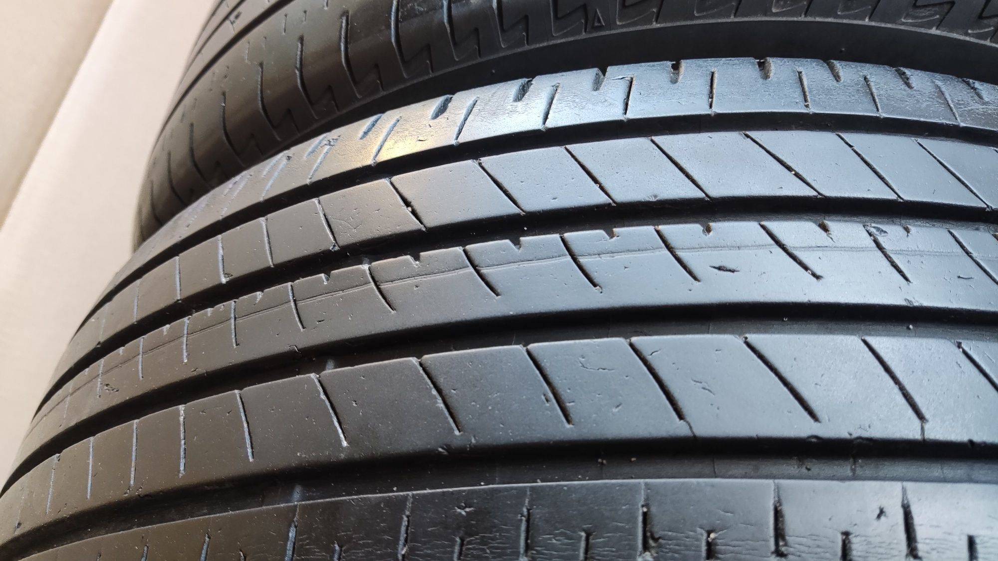 4бр летни гуми 215/60/17 Bridgestone Turanza T005A
dot0519
6.5-7mm гра