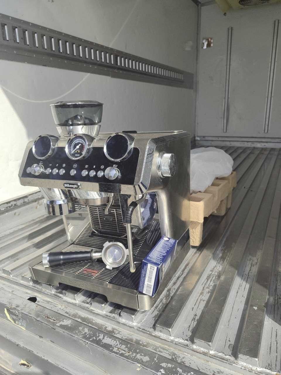 Кофе аппарат Delonghi