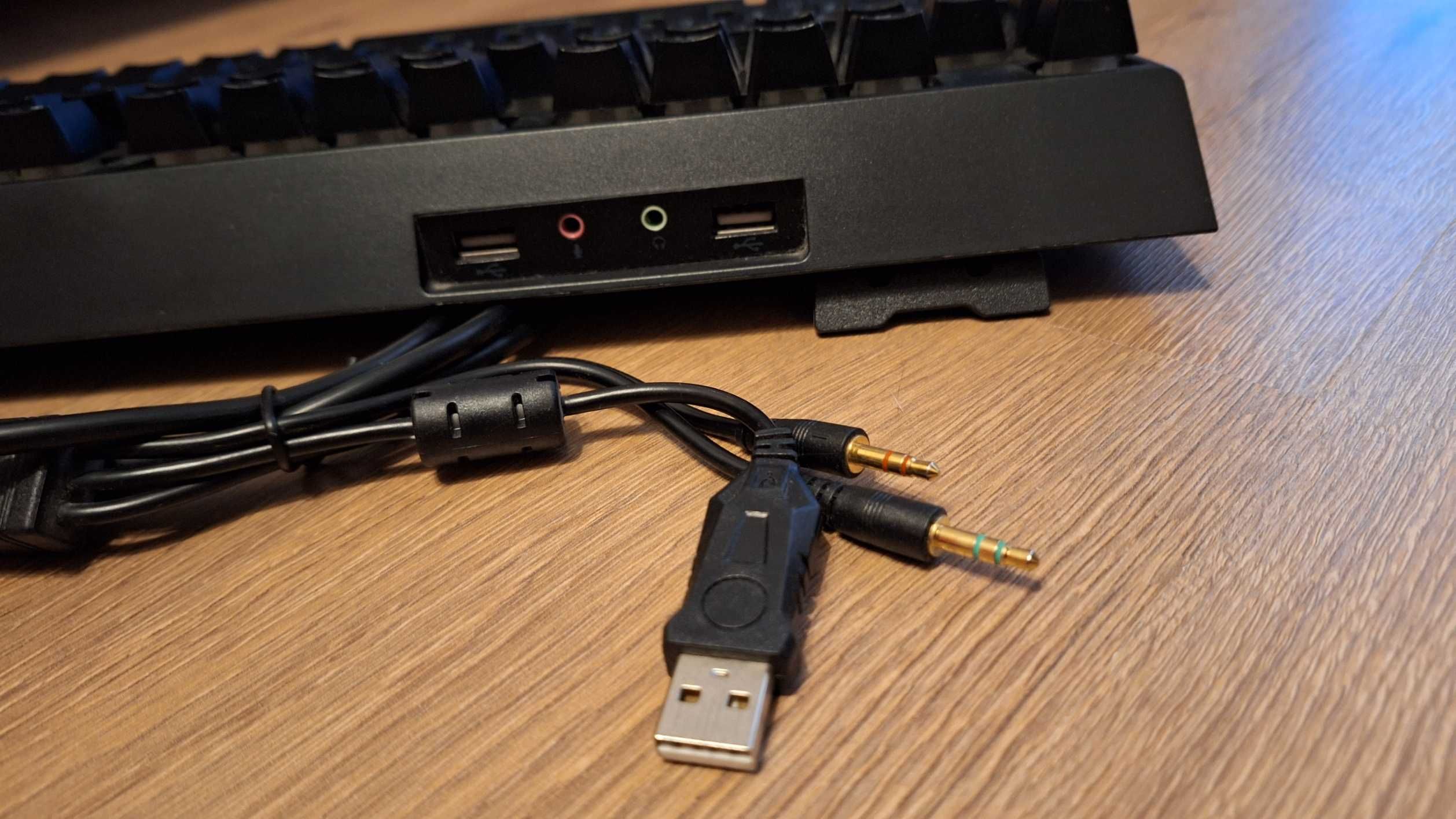 Tastatura gaming Genesis Thor 200RGB, Negru