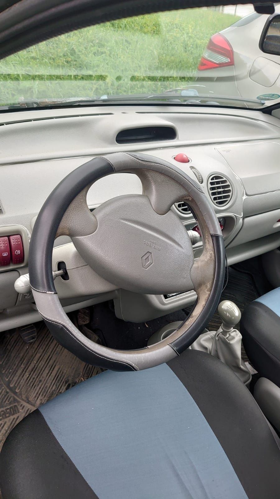 Renault Twingo decapotabil
