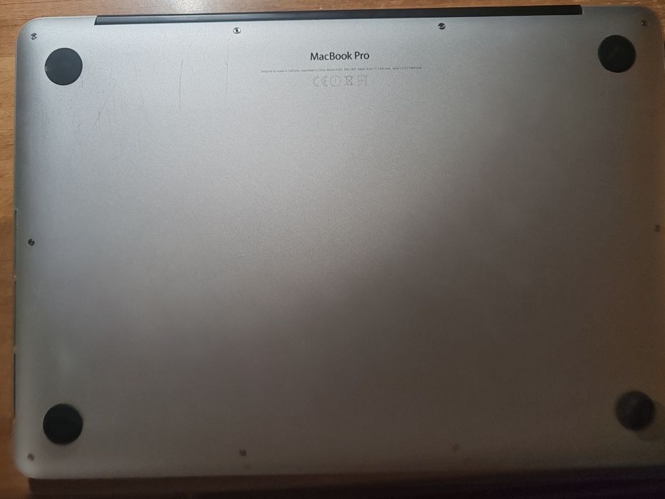 Macbook pro 13" Early 2015 I7