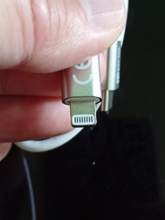 USB кабел за iPhone,iPad и iPod. Нов!