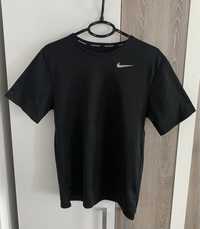 Мъжка тениска Nike - размер S
