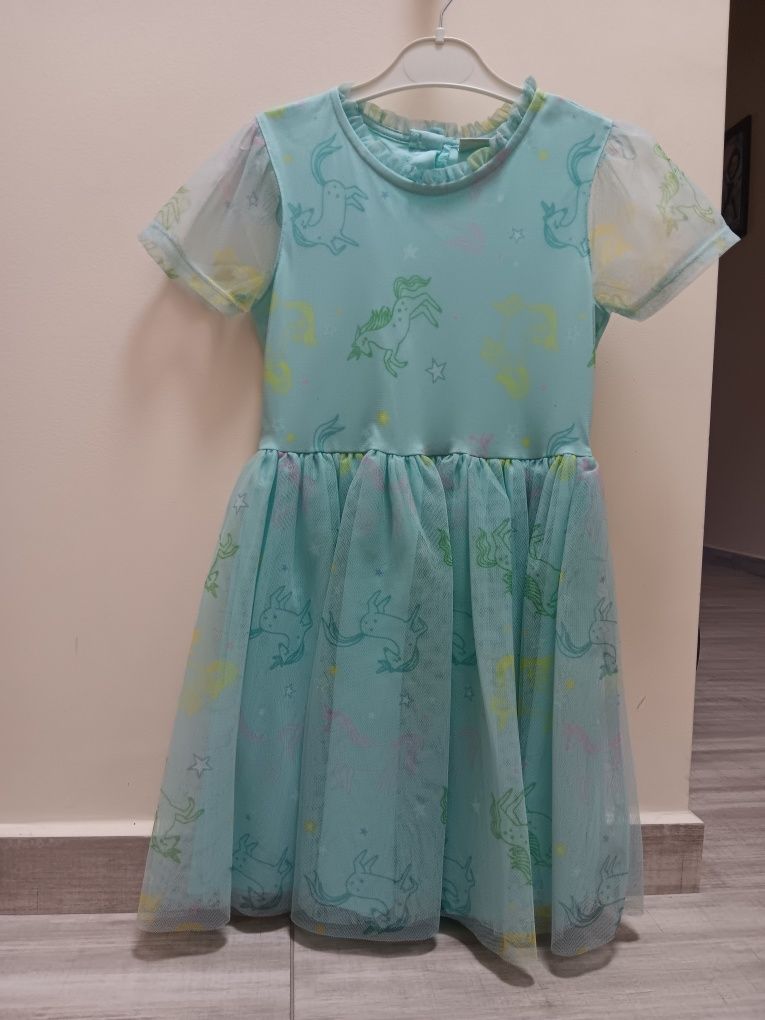 Детска рокля с диадема