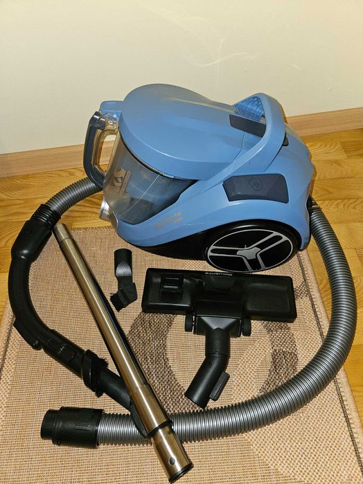 Продава се прахосмукачка Rowenta RO4871EA