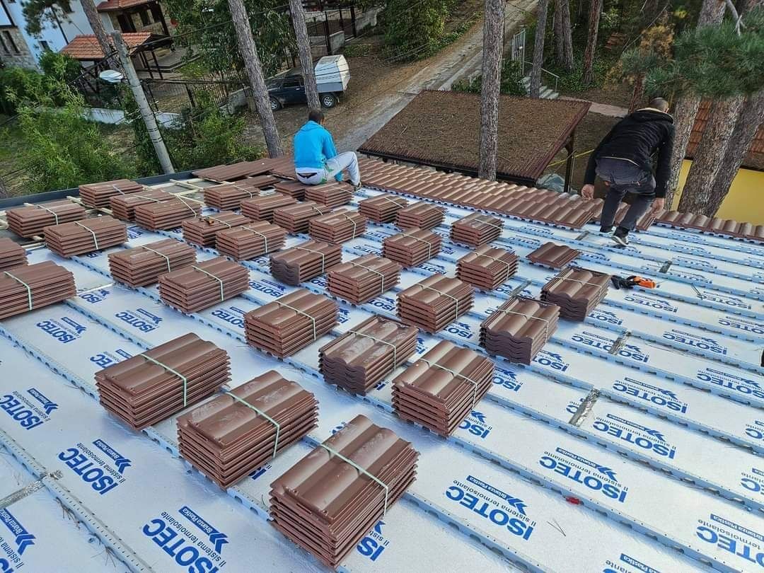 Изграждане на покриви и навес