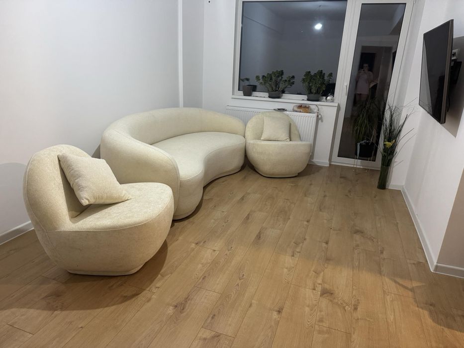 Set canapea cu 2 fotolii