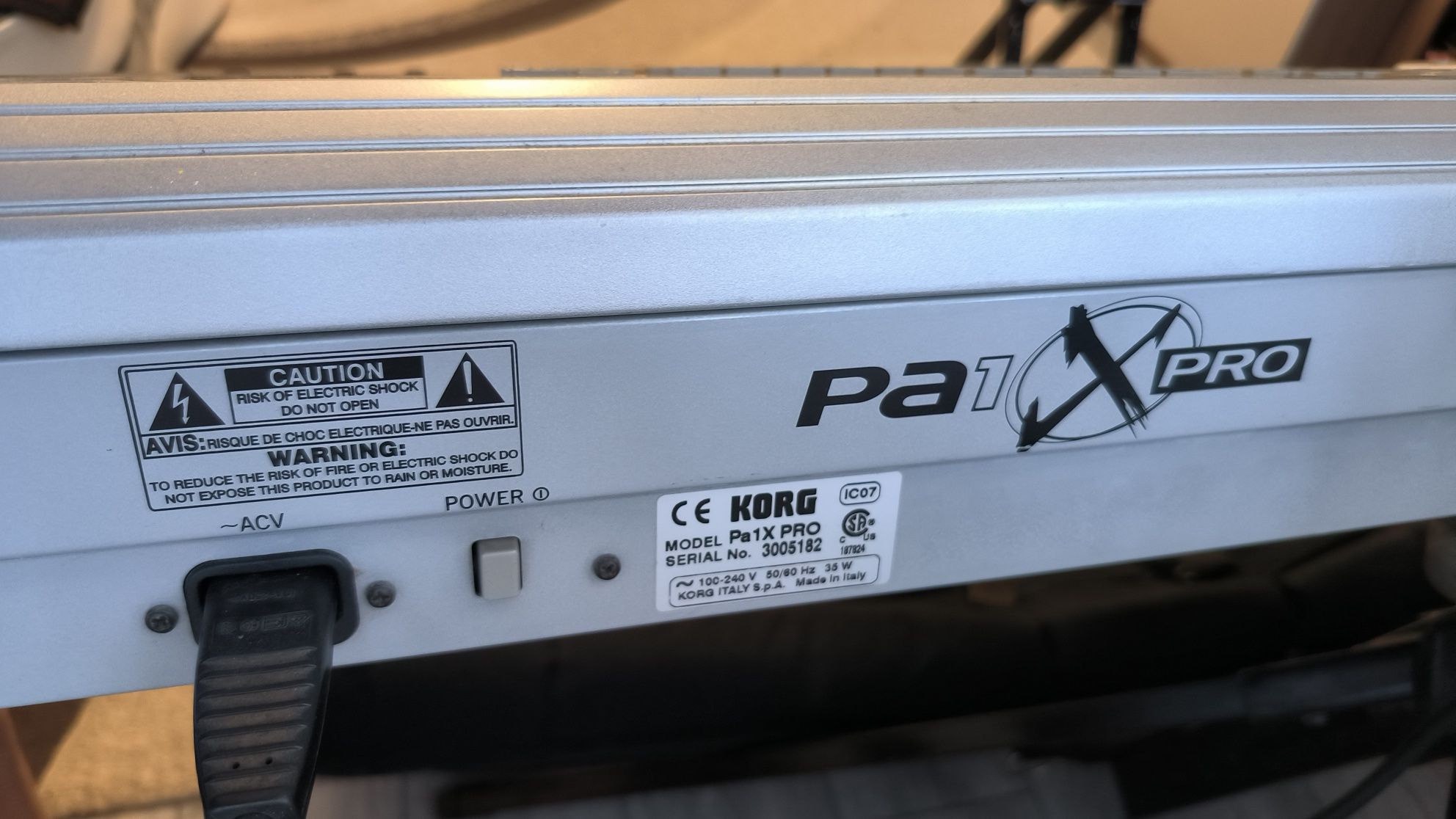 De vânzare aranjor Korg PA 1 X PRO
