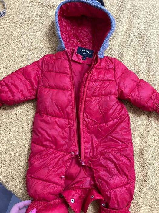 Продам комбез красный осень в отличном состоянии