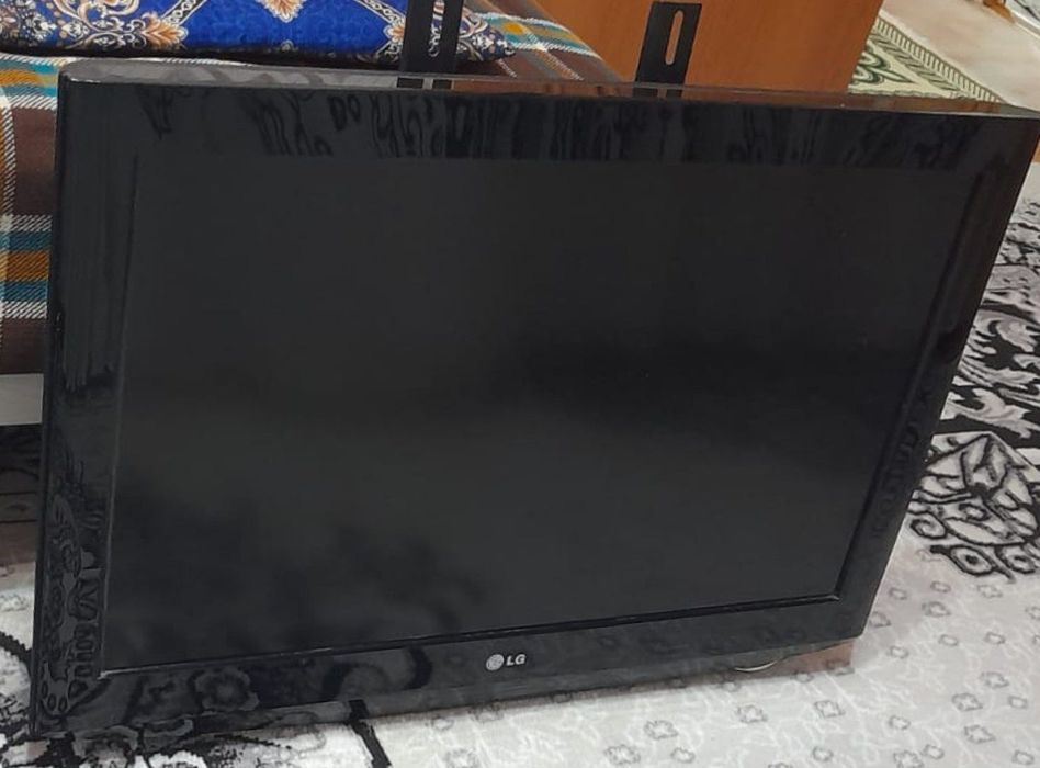 Продается телевизор 32 LG (б/у)