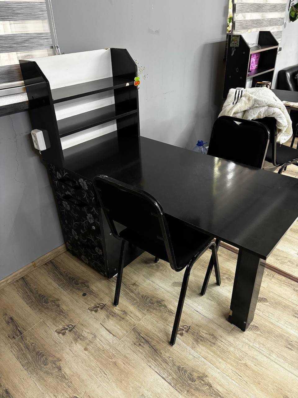 Продам  для салон красоты ..
