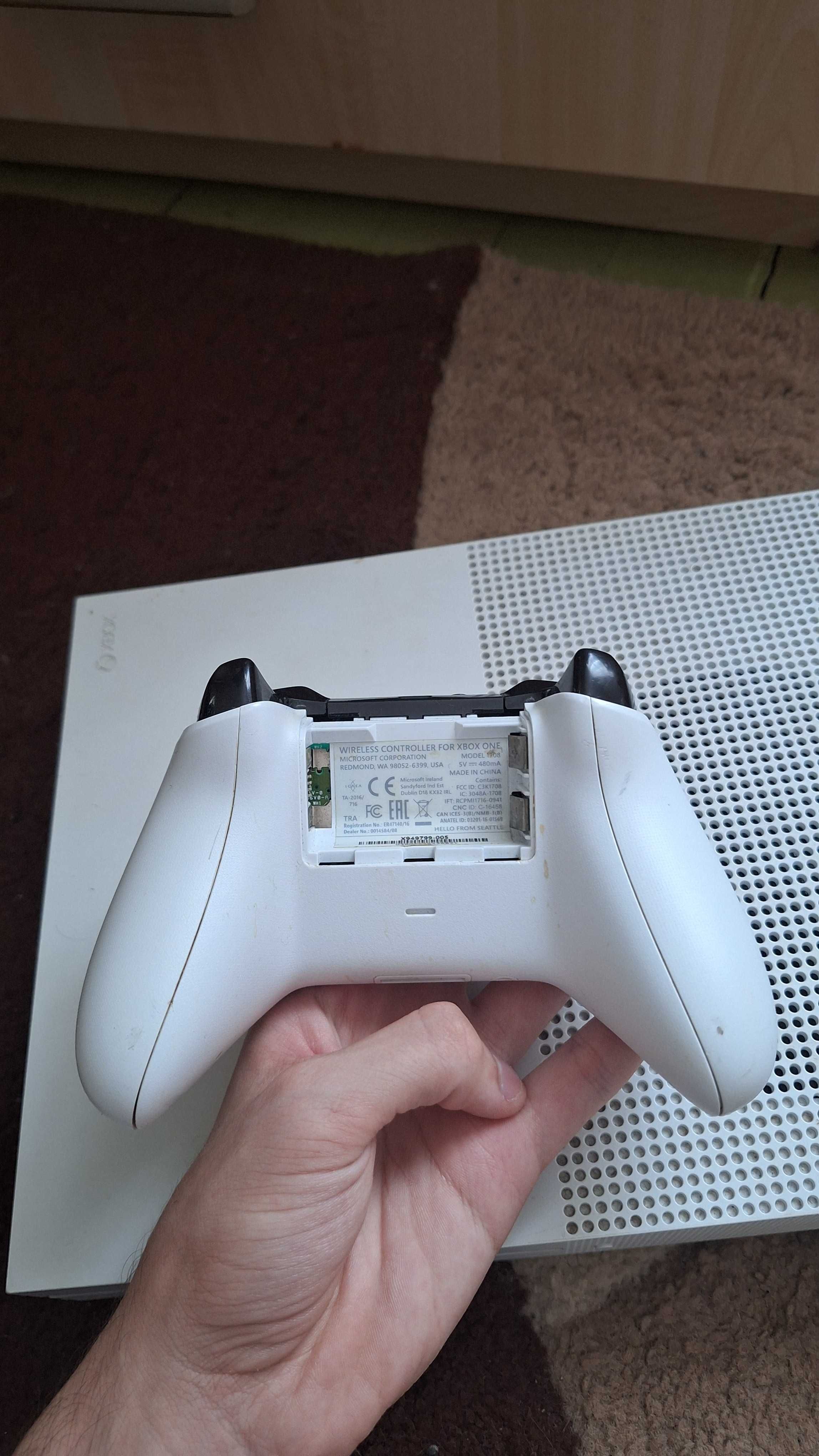 Конзола xbox one s 1tb