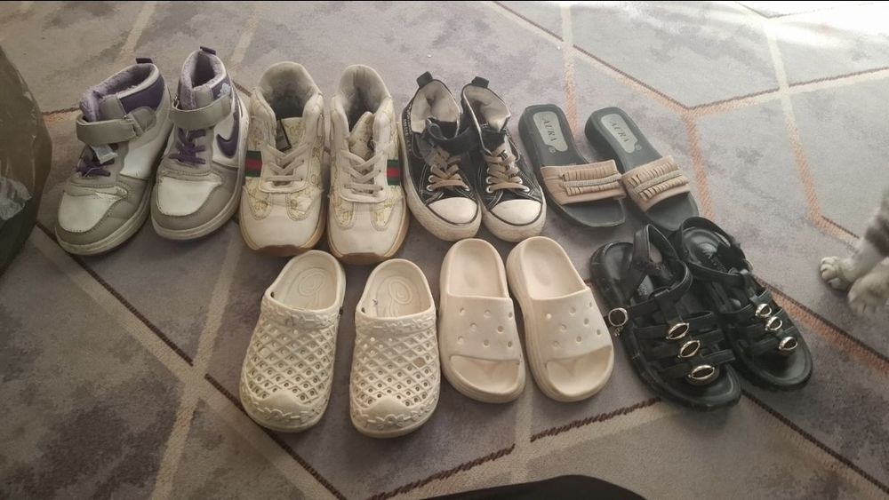 Отдам бесплатно обувь