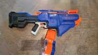 Blaster motorizat Nerf N-Strike Elite Infinus pusca automata