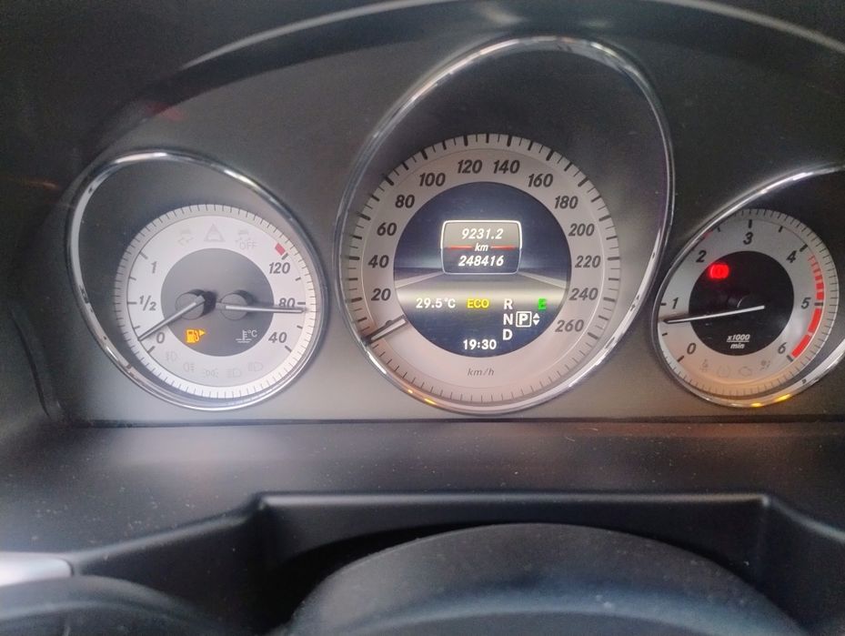 Vând Mercedes GLK 220cdi 4matic