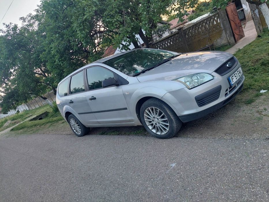 Vand ford focus 2006 /sau dezmembrez
