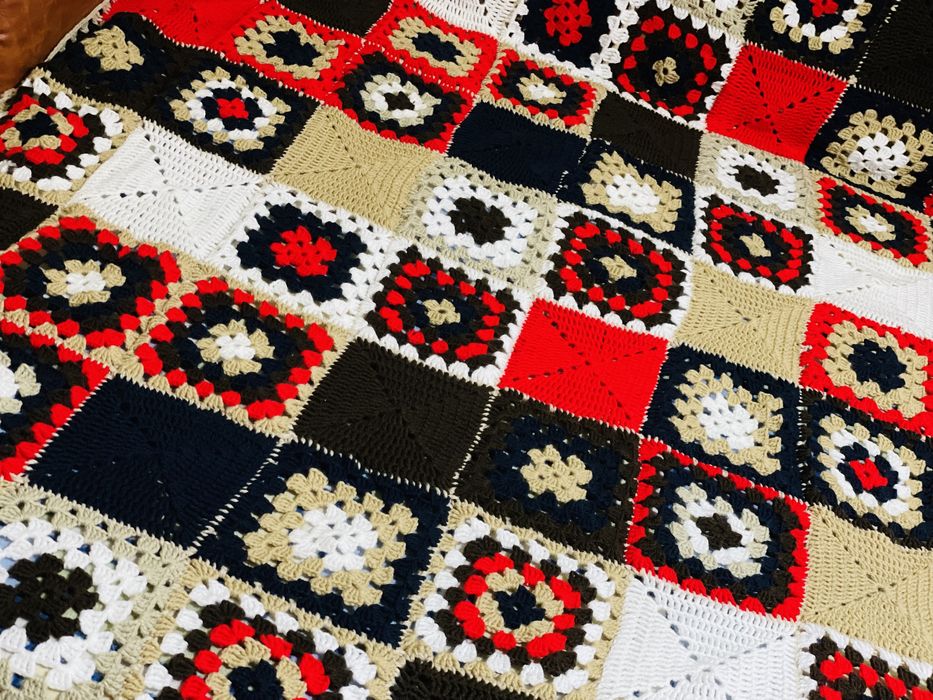 Cuvertura realizata manual 2,10*2,10 cm